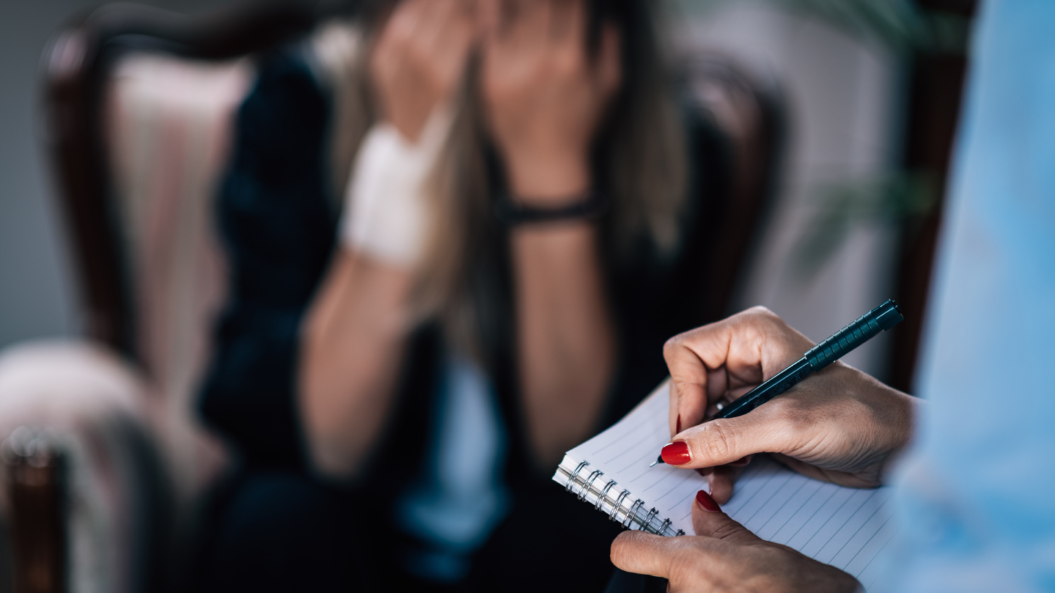 Creemos en una psicoterapia clara y eficaz: valoración telefónica inicial para entender tu caso (la primera consulta de valoración gratuita), objetivos concretos, y un itinerario que combina tratamientos psicológicos a domicilio, terapia online, EMDR e intervenciones puntuales según tus necesidades: depresión, gestión emocional, traumas, habilidades sociales o fobias.